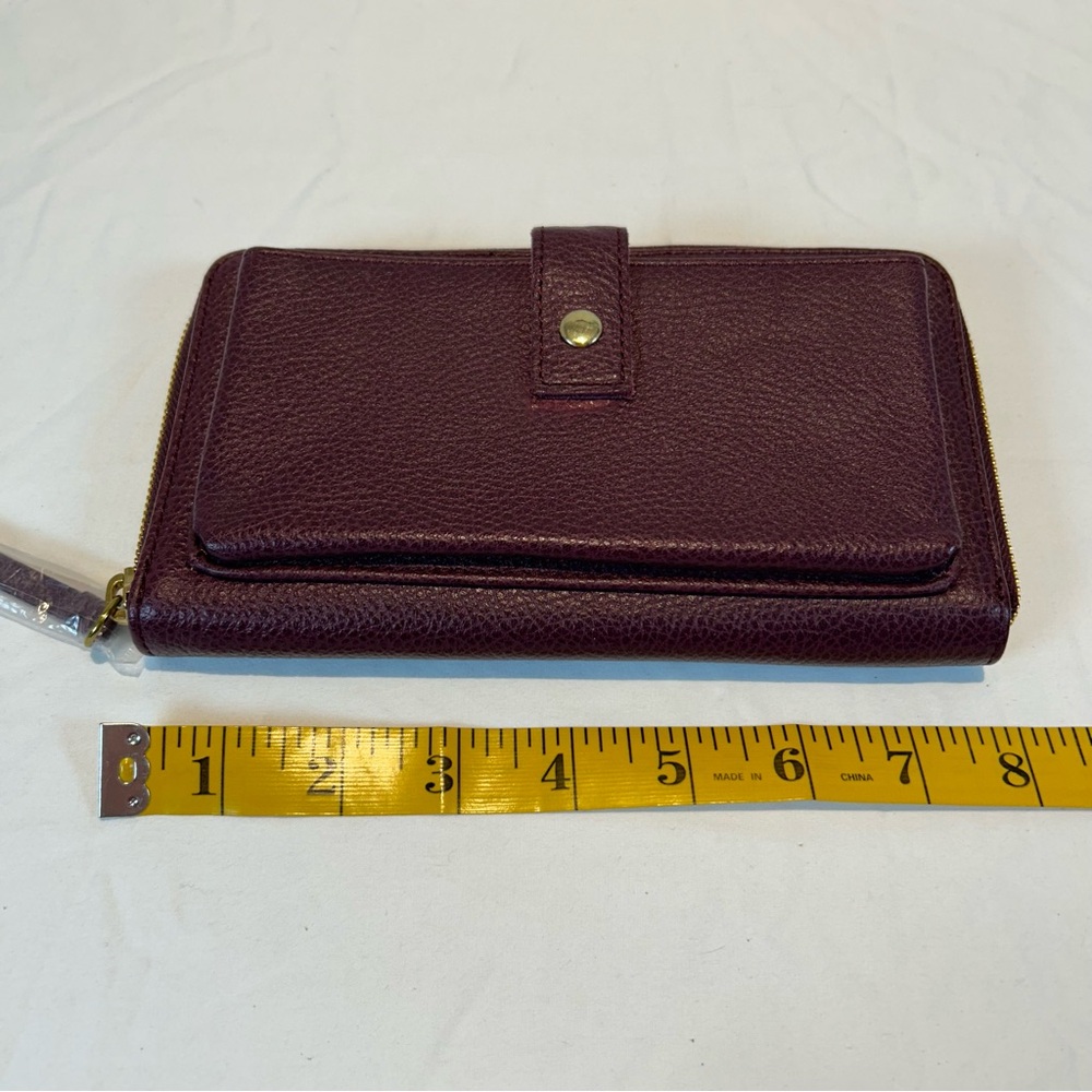 MARK & GRAHAM NWOT Wine Red Pebbled Leather Large Zip Around Wallet IPhone slot - Picture 13 of 16